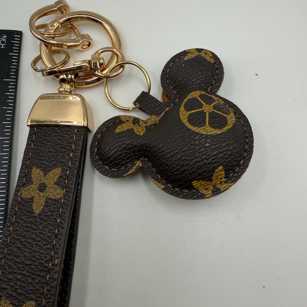 Brown and Gold Keychain with Bow - Picture 3 of 3